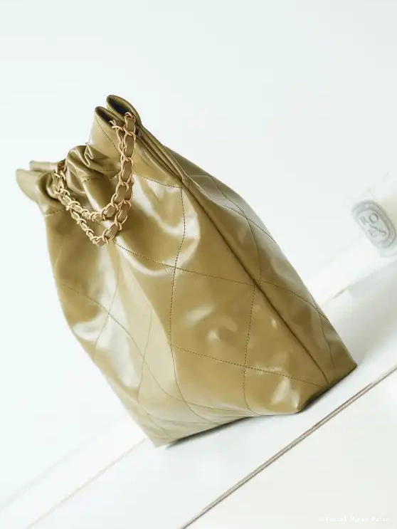 HyperPeter CHANEL HANDBAG 22 0610